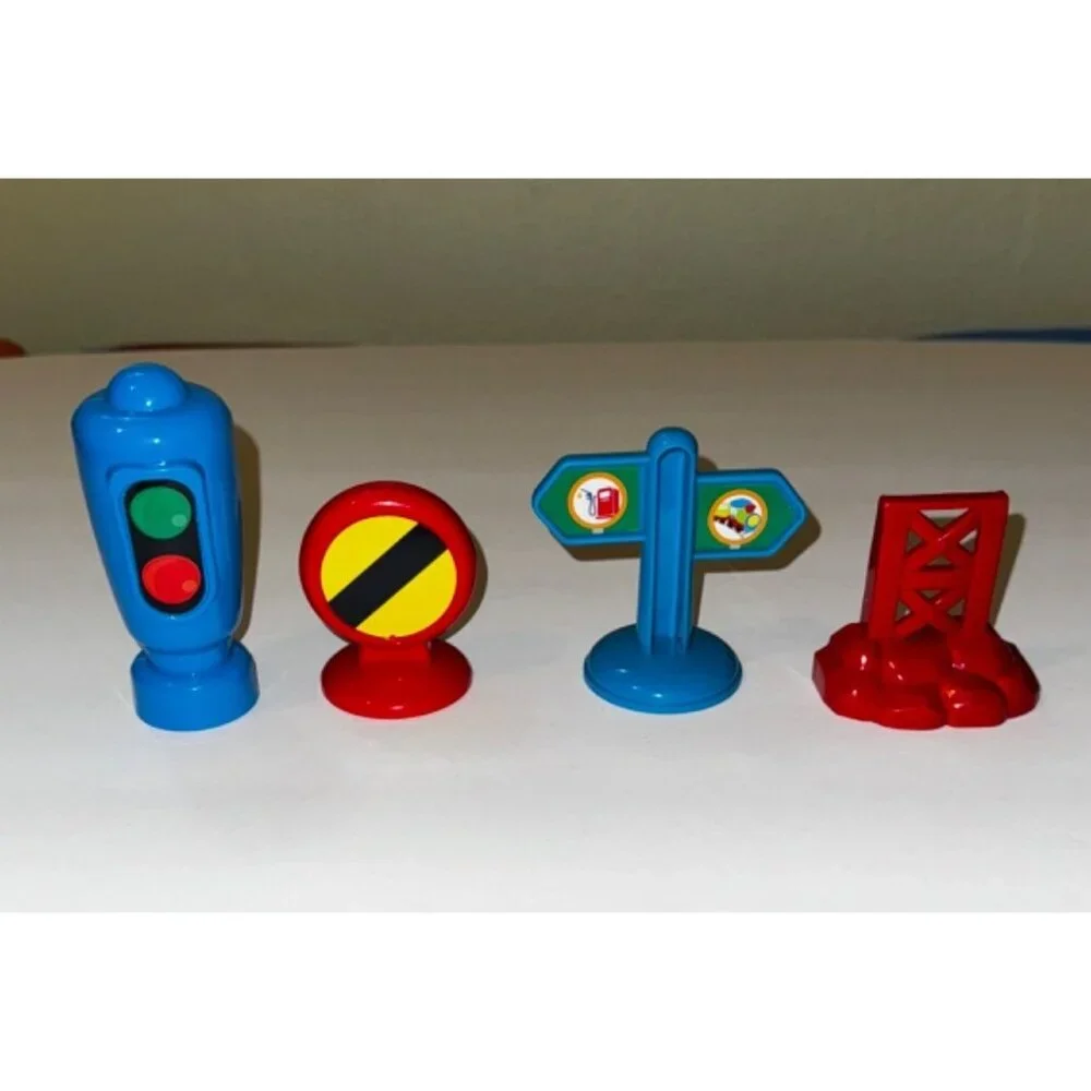 VTech Go! Go! Smart Wheels Train Station Signals Signs‎ Stoplights Set of 4